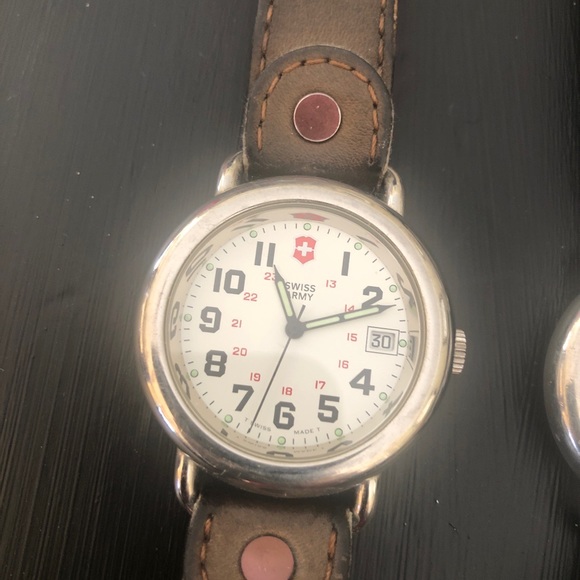 COPY - Swiss army watches.  His and Hers - Picture 4 of 11